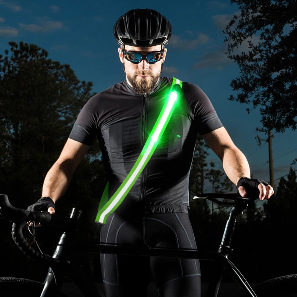 USB Rechargeable Cycling Reflective Running Gear High Visibility LED Reflective Belt Safety Reflective Running Gear Adjustable